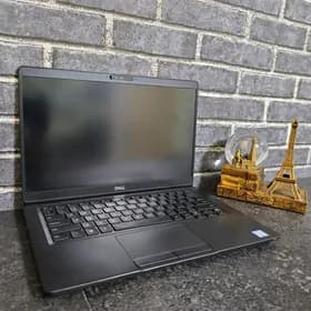 Dell i7 8TH/ Ram 8GB / 256Gb