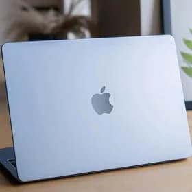 MacBook Alýas taze raboçy