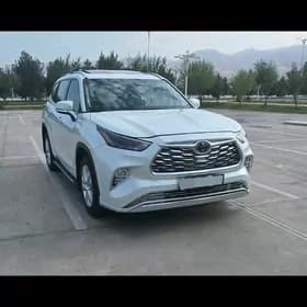 Toyota Highlander 2022