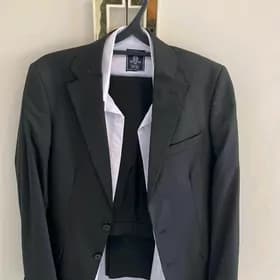 Damat kostyum