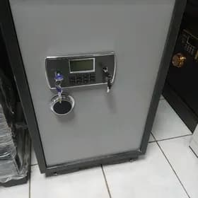 сейф 80кг использованный