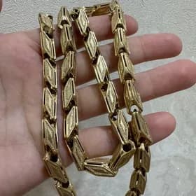 Yerevan bolt gyzyl