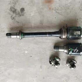 Granat őküz camry