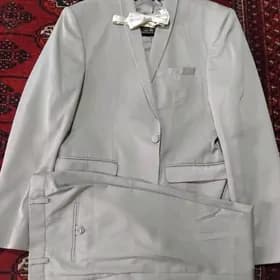 Kostyum balak
