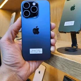 iPhone 15 Pro 1 sim🔋88 %,256g
