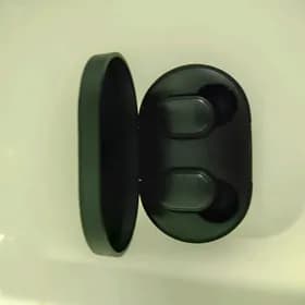 Airpods Nausnik