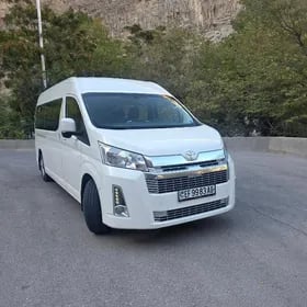 hiace hays