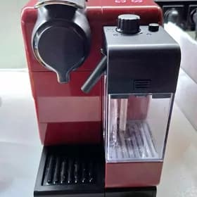 Delonghi капсульная кофемашина