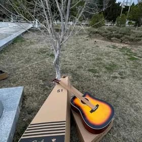 ULY BARABAN GITARA