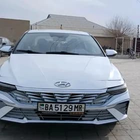 Hyundai Elantra 2025