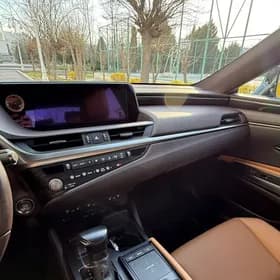 Lexus ES 350 2021
