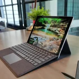 NOUTBUK Microsoft Surface Pro 7+