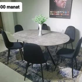 Awalny stol stul