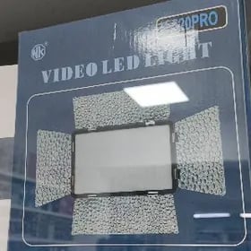 Cyra led