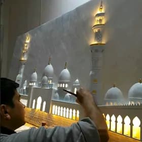 Suratkeş/Художник