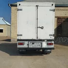 Mitsubishi Canter 2010
