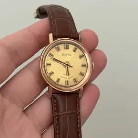 Wostok gyzyl sagat часы
