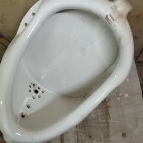 писуар