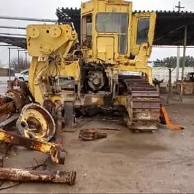 Komatsu D-85 bortowoý. karopka