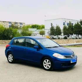 Nissan Versa 2013