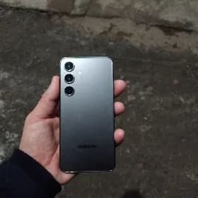 Samsung S24