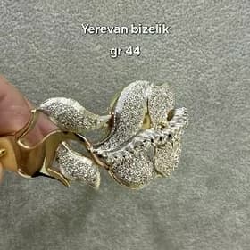 Yerevan bizelik we gyzyl lotka