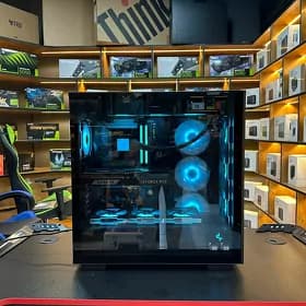 🔹ULTRA 9 / RAM 32 / RTX 5070