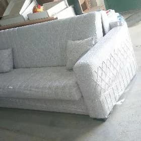 Akardion divan