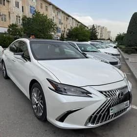 Lexus ES 350 2019