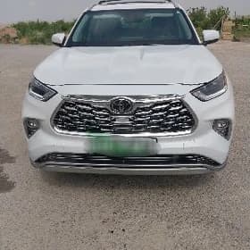 Toyota Highlander 2023