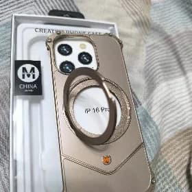 iPhone 16 pro cehly