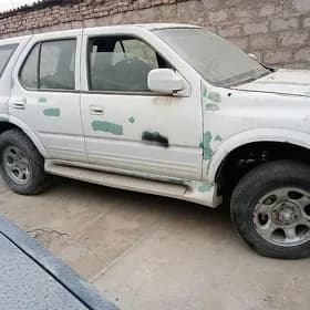 isuzu