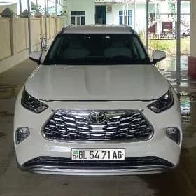 Toyota Highlander 2021