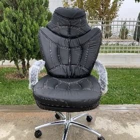 Başlyk kreslo.Direktor kreslo