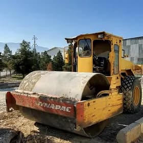 Kato CL35 2005