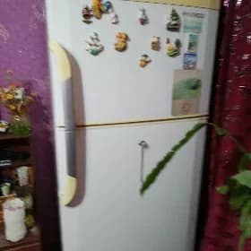 холодильник Hyundai