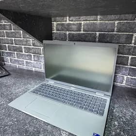 Dell i7 11Th/8Gb/256Gb/ 2Gb