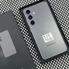 Samsung S24