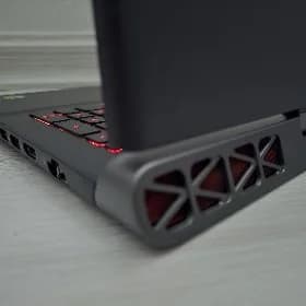 Dell Gaming 1050 Ti i7 16/512