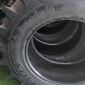 Traktor Teker 16.9/30 13.6/24