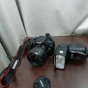 Фотоапарат Canon
