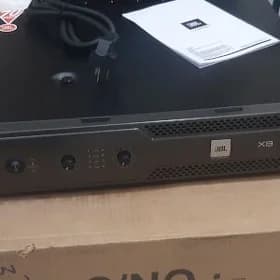 Toy aparat usilitel JBL X8