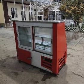 Холодильник витрина