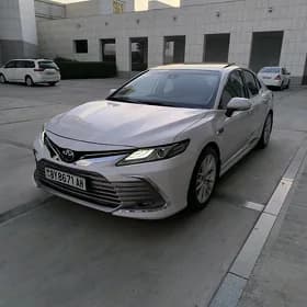 Toyota Camry 2024