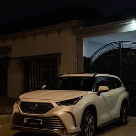 Toyota Highlander 2021