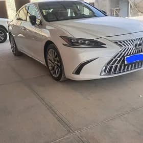 Lexus ES 2023