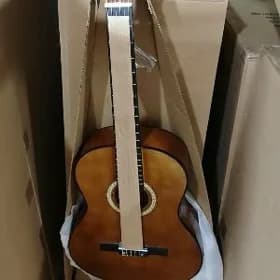 GITARALAR KLASSIK ÇEHOLLAR!