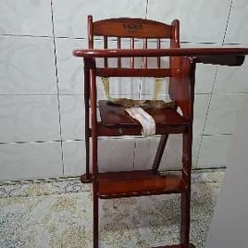 СТОЛ ДЛЯ КОРМЛЕНИЯ