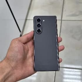 Fold 5 12/256 GB