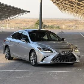 Lexus ES 350 2019